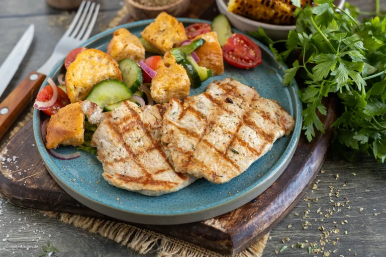 Steaks minute juteux du grill | délicieux steaks de porc