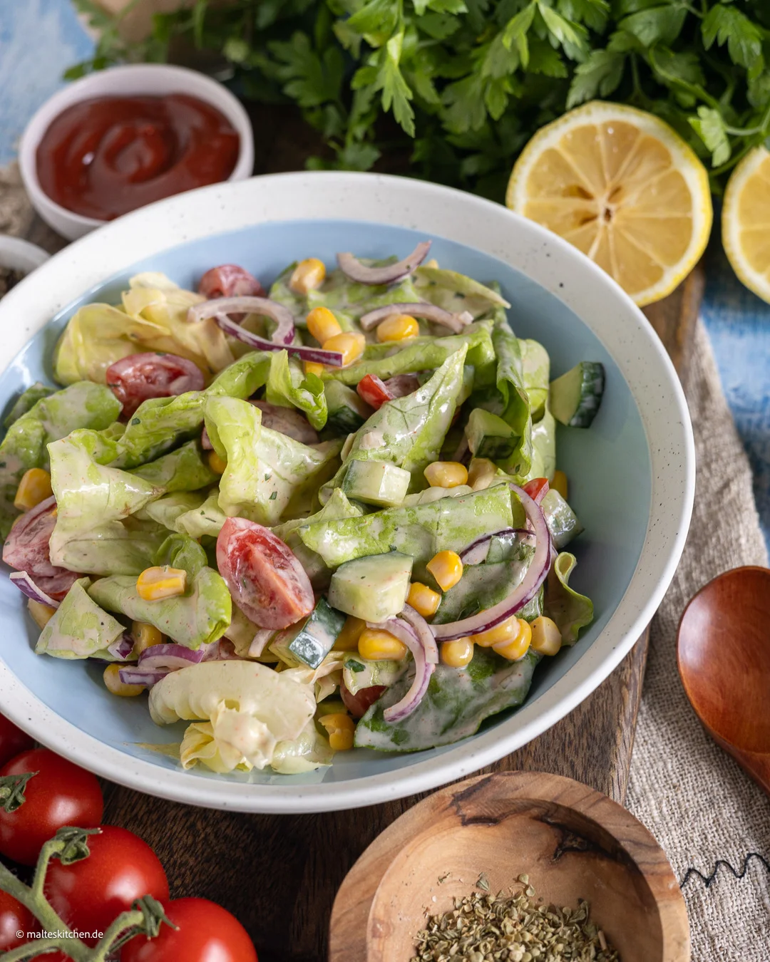 Salade composée croquante