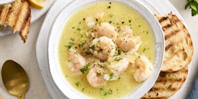 Ragoût de crevettes et de haricots blancs