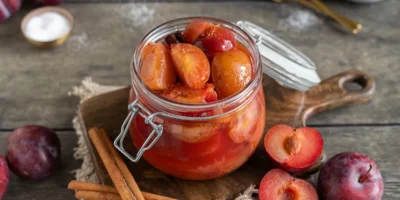 Compote de prunes selon la recette de ma grand-mère | avec cannelle