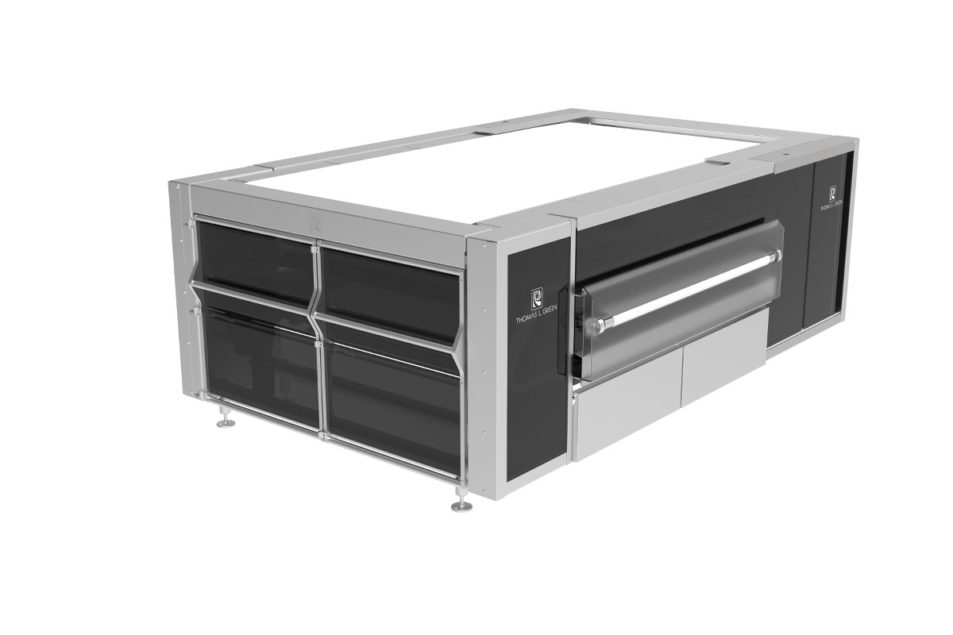 La plastifieuse RBS a un encombrement réduit pour la production de crackers