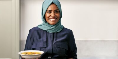 Les 7 meilleurs conseils de Nadiya Hussain pour gagner du temps en cuisine