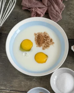 Lait d'oeuf pour les pauvres chevaliers