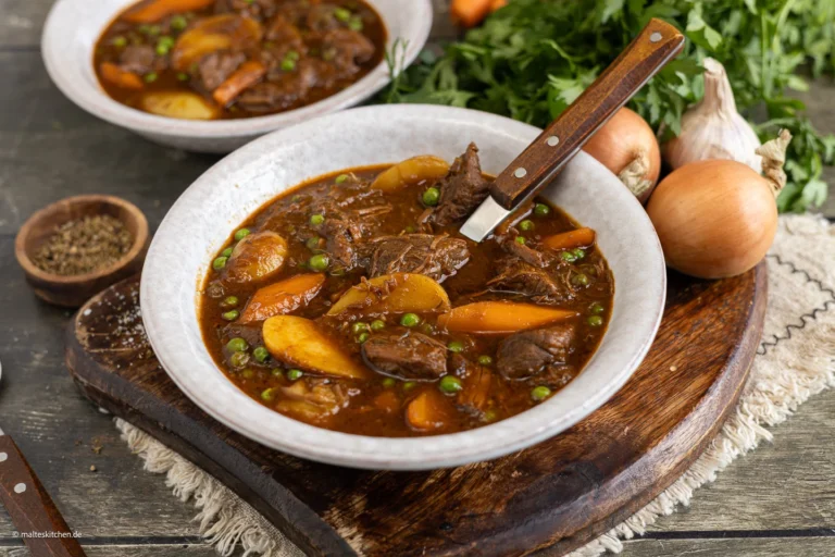 Ragoût de bœuf aux pommes de terre et carottes | goulasch tendre