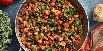 Poêlée de patates douces et de haricots noirs