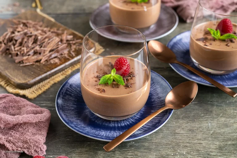Mousse au Chocolat – aérée, crémeuse et merveilleusement chocolatée