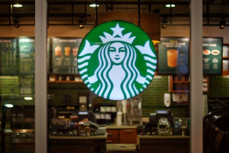 Starbucks réinitialise sa stratégie