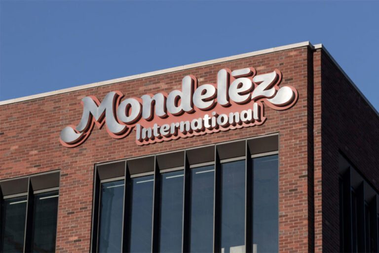Mondelez s'améliore au troisième trimestre et se prépare à l'impact des prix du cacao