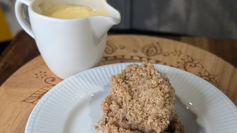 Crumble aux pommes et crème anglaise de triche de Gráinne Mullin : Aujourd'hui