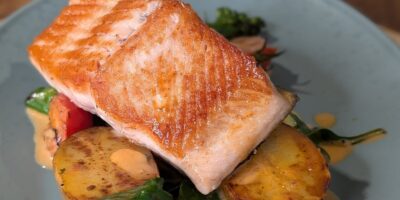 Le poisson sauté de Kevin Dundon avec une sauce coréenne crémeuse : aujourd'hui