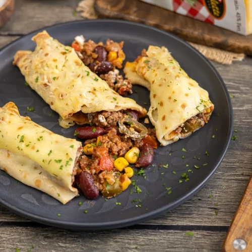 Crêpes au four avec viande hachée et fromage