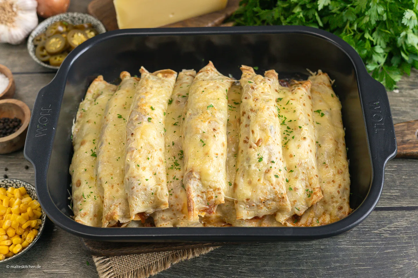 Crêpes au four avec viande hachée et fromage