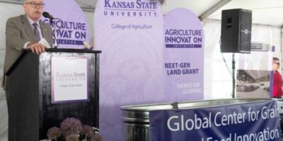 Minton dirigera la collecte de fonds pour l'initiative agricole à la KSU