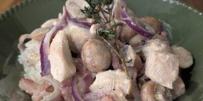 Poulet de Paul Flynn au bacon, champignons et crème sure : Aujourd'hui