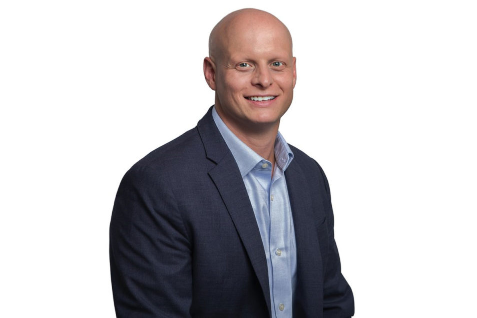 IFF élève Michael DeVeau au poste de directeur financier