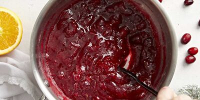 Sauce aux canneberges facile à 3 ingrédients