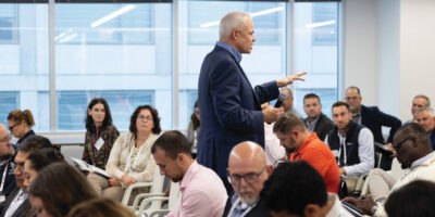 Guider et former les leaders de l’industrie pour l’avenir