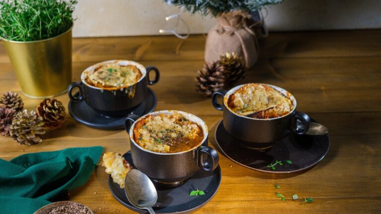 Chef hors service : soupe à l'oignon française
