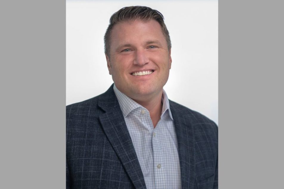 Le parent de Bartlett promeut Roberts au poste de PDG