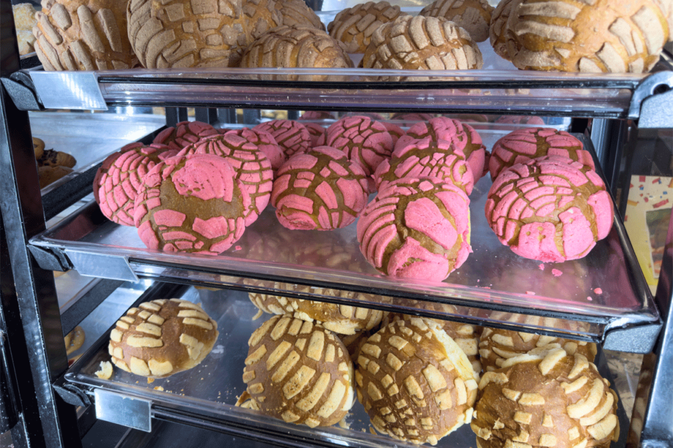 Sweetmore acquiert le fabricant de pan dulce Azteca Bakeries