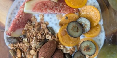 Yogourt irlandais Clonakilty d'Eunice Power, yaourt à la vanille et aux graines de chia, pouding au petit-déjeuner avec granola : aujourd'hui