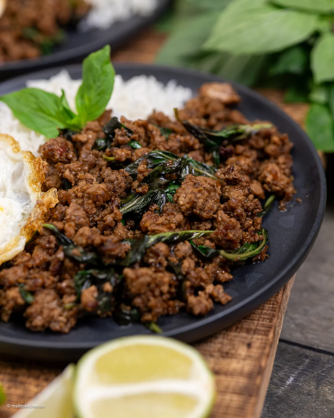 Pad Kra Pao - viande hachée et basilic thaï.