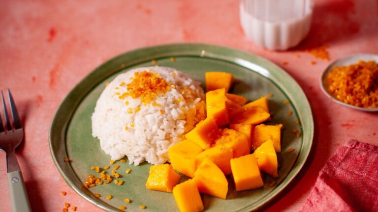 Cuisine asiatique d'Eva Pau: Mango et noix de coco au dessert de riz collant
