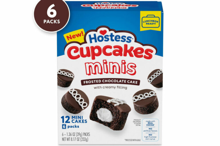 L'hôtesse devient petite avec des cupcakes minis