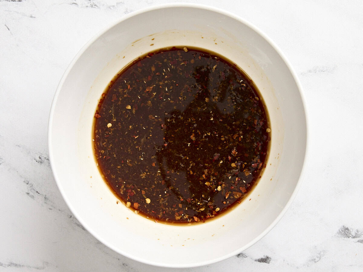 La sauce orange pour le poulet orange.