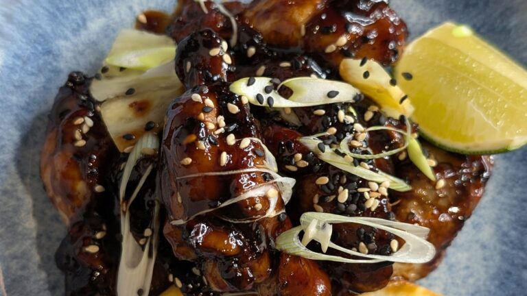 Ailes de poulet-mamennées de Teriyaki de Wade Murphy