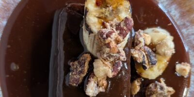 Pudding au caramel collant de Wade Murphy: aujourd'hui