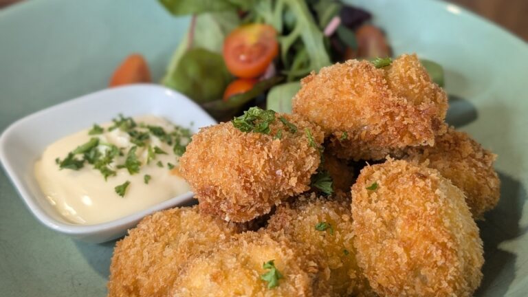 Les champignons à l'ail pané de Shane Smith avec Mayo à la ciboulette à l'ail: aujourd'hui