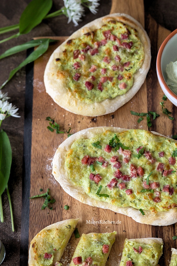 Dinnete avec de l'ail sauvage et du jambon