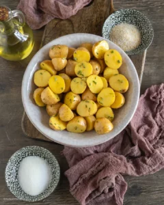 Assaisonner les pommes de terre