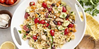 Salade de pâtes au poulet grec