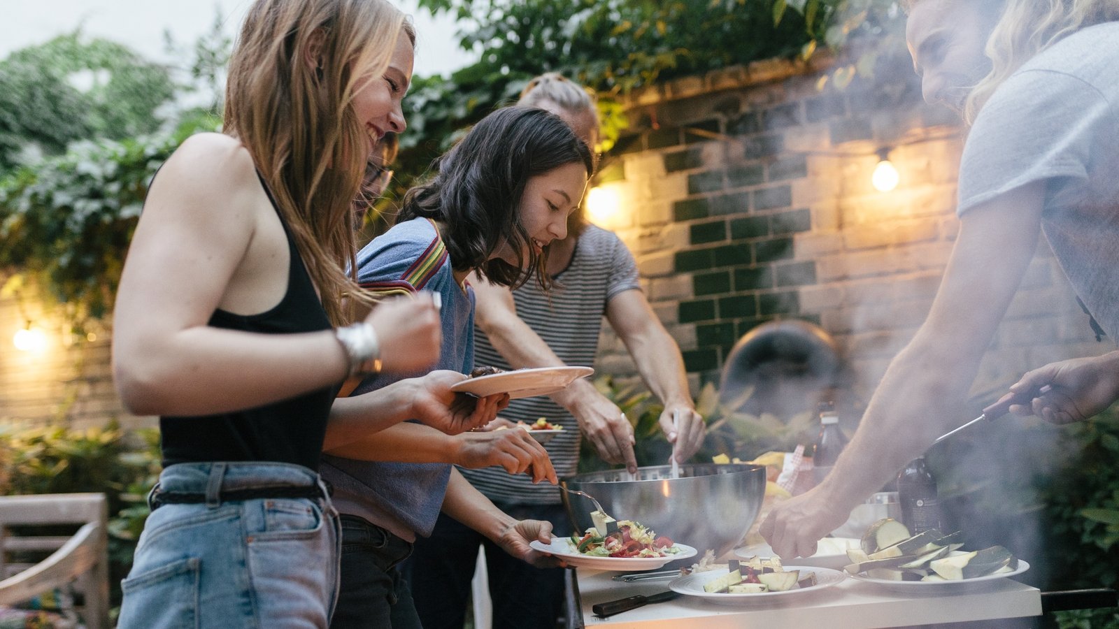 Vous planifiez un barbecue? Découvrez d'abord ces 5 conseils de sécurité alimentaire