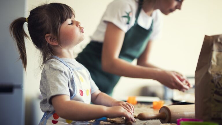 Les conseils du nutritionniste Daniel Davey pour "alimenter les familles"