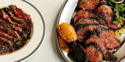 Les steaks rapides d'Ixta Belfrage avec du café et du piment beurre