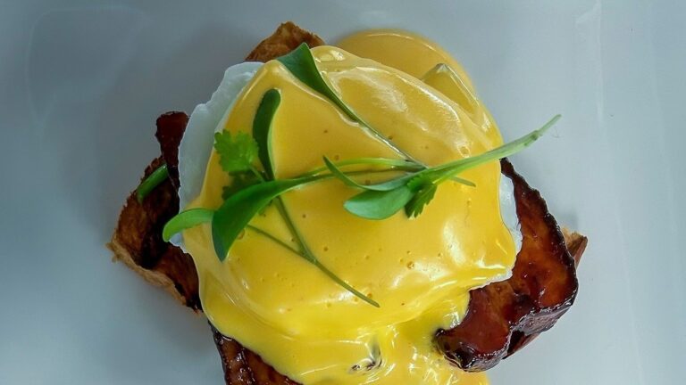 Visite alimentaire d'Ulster de Neven: Fermanagh Eggs Benedict
