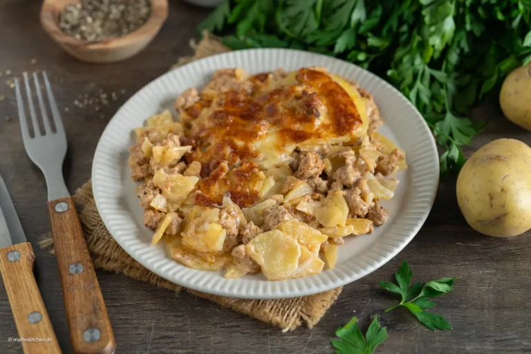 Casserole de viande de pomme de terre chaleureuse | Crémeux et délicieux