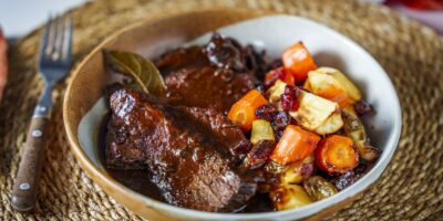 La cuisine du festival de Donal: la poitrine de bœuf braisée de Robbie et les tzimmes