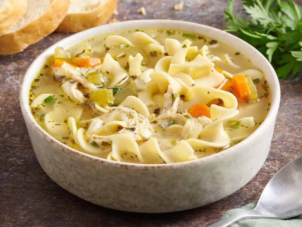 Soupe Aux Poulet Et Nouilles