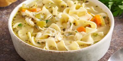 Soupe de nouilles au poulet