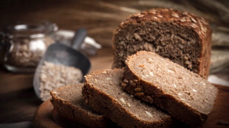 Concours national de cuisson du pain brun: Rencontrez les quatre finalistes