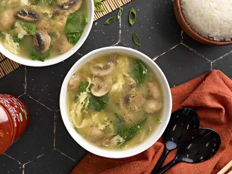 Soupe de chute d'oeufs maison facile