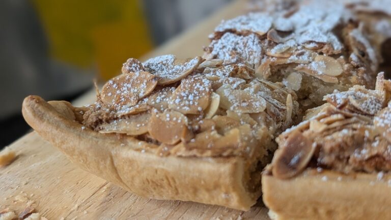 Tranches d'amandes et d'abricots de tante Joan : aujourd'hui
