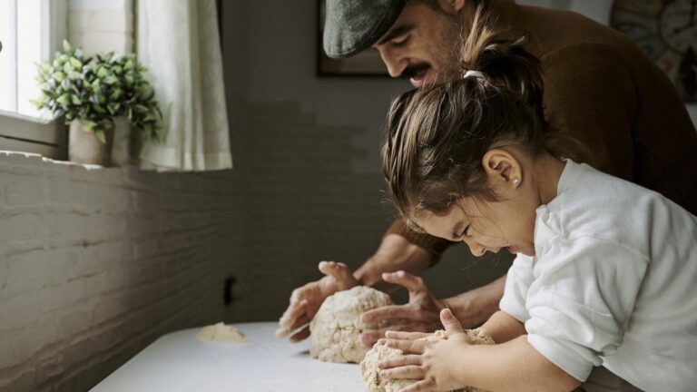 Ring, Pea, Stick, Rag : L'histoire des barmbracks et leurs charmes