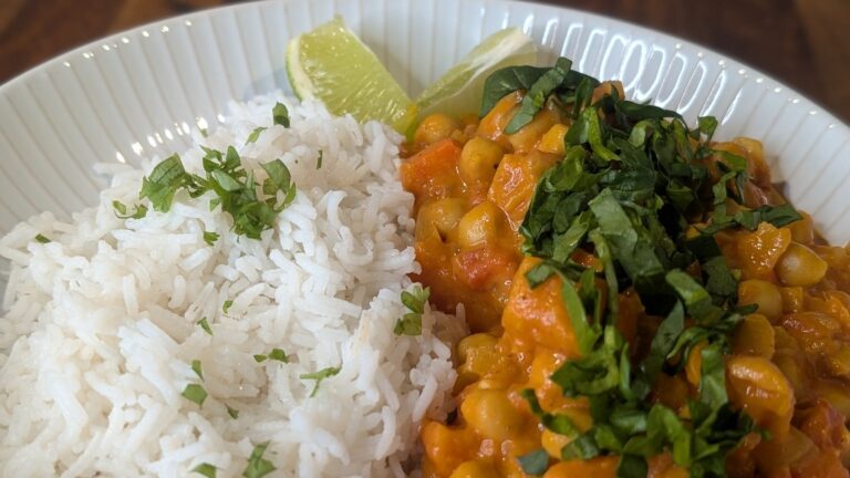 Curry de légumes rôtis et pois chiches de Catherine Fulvio