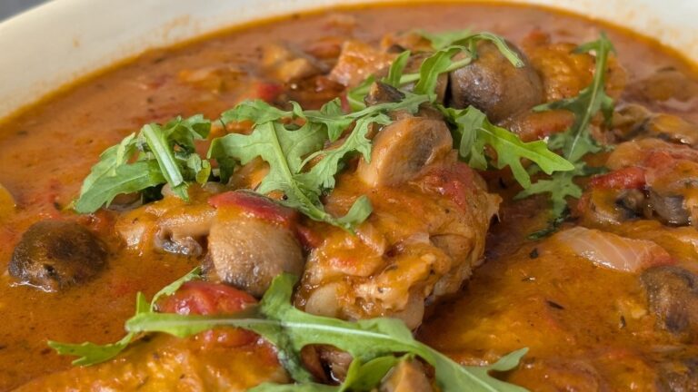 Cuisses de poulet à la sauce chasseur de Kevin Dundon : Aujourd'hui