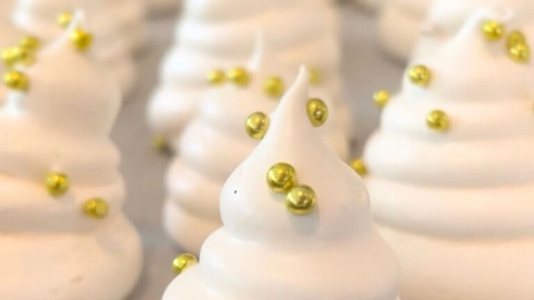 Comment bien cuisiner à Noël : les meringues du sapin de Noël